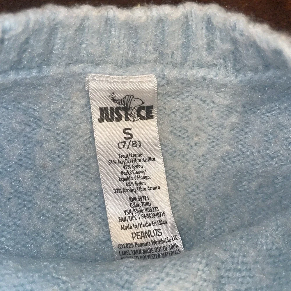 Girls Snoopy Peanuts Sledding Fuzzy Knit Sweater by Justice- Size Small (7/8)